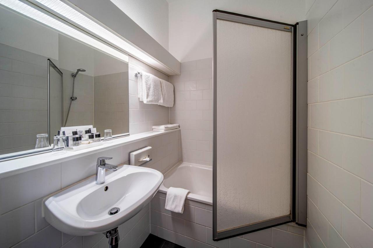 Hotel The Rosendale Roosendaal Esterno foto